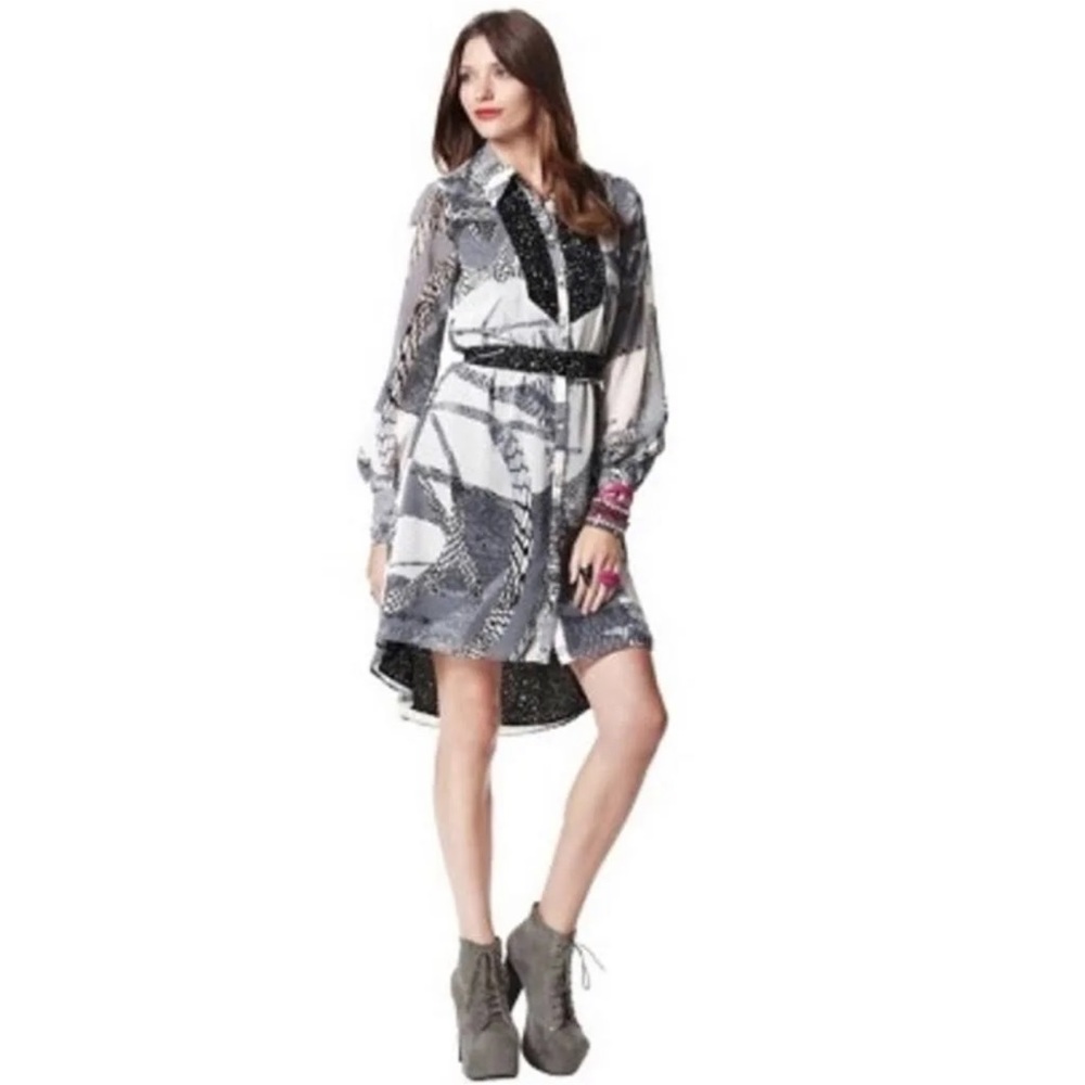 KIRNA ZABETE Long Sleeve Black/Grey/White Hi-Low Printed Button Down Dress
